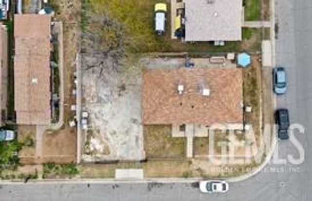 527 Villa Street, Bakersfield, CA 93307