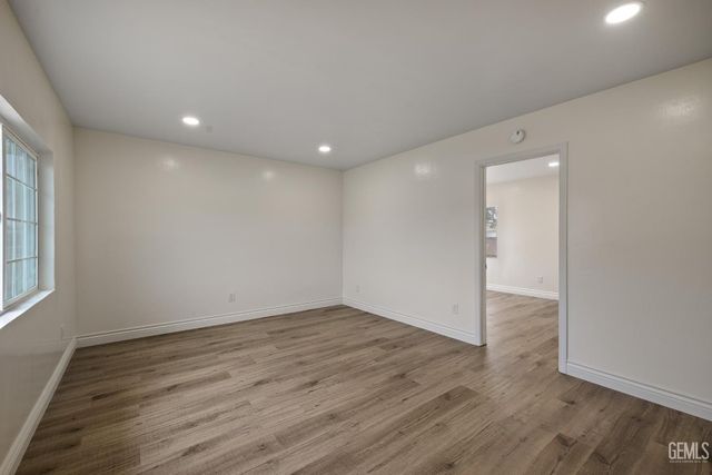 527 Villa Street, Bakersfield, CA 93307