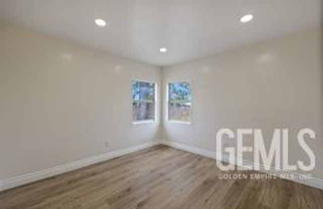 527 Villa Street, Bakersfield, CA 93307