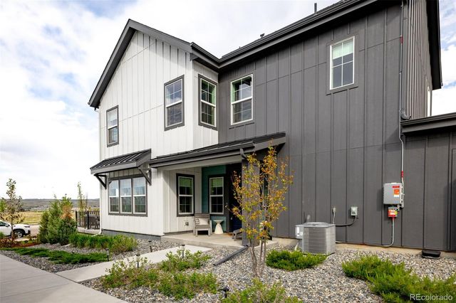 7910 Sterling Ranch Avenue, Littleton, CO 80125