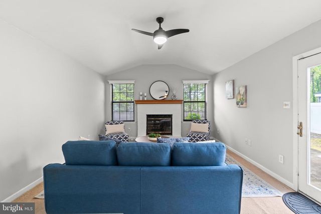 156 ST MORITZ, Sicklerville, NJ 08081