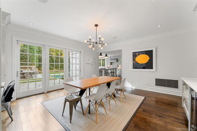 8 Richbell Road, Scarsdale, NY 10583