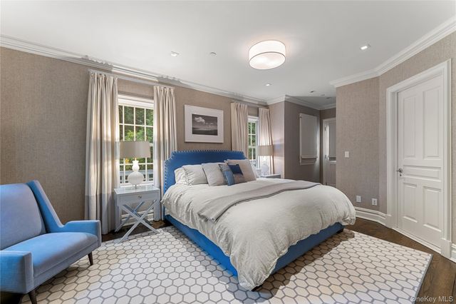 8 Richbell Road, Scarsdale, NY 10583