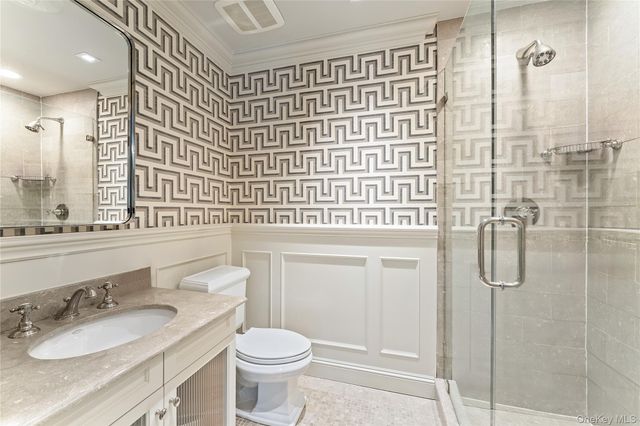 8 Richbell Road, Scarsdale, NY 10583