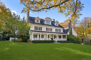 8 Richbell Road, Scarsdale, NY 10583