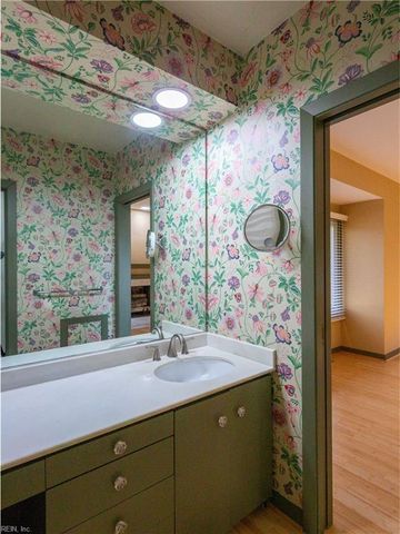 208 Washington Street ST, Portsmouth, VA 23704