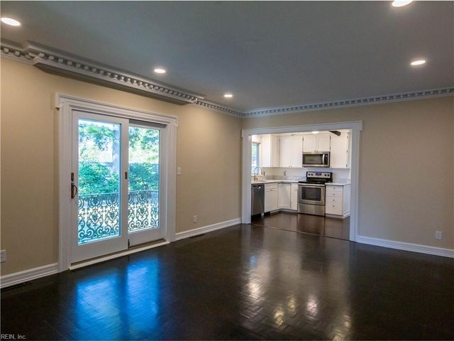 208 Washington Street ST, Portsmouth, VA 23704