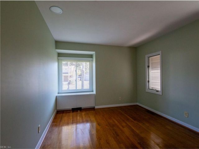 208 Washington Street ST, Portsmouth, VA 23704