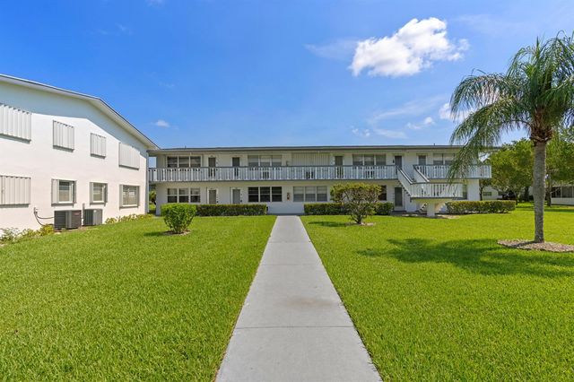 228 Camden J, West Palm Beach, FL 33417