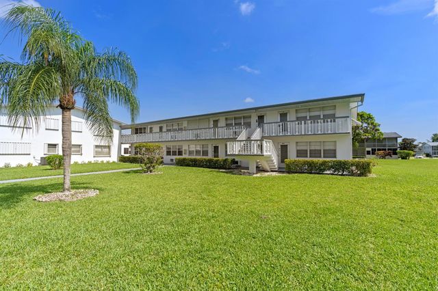 228 Camden J, West Palm Beach, FL 33417