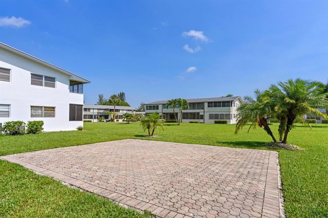 228 Camden J, West Palm Beach, FL 33417