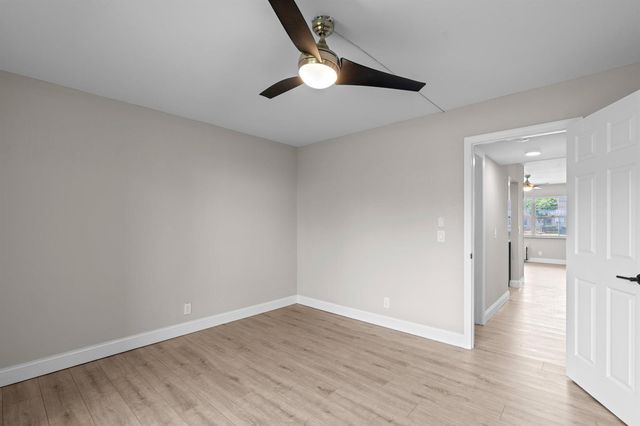 228 Camden J, West Palm Beach, FL 33417