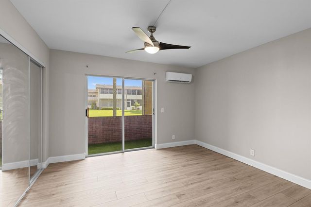 228 Camden J, West Palm Beach, FL 33417