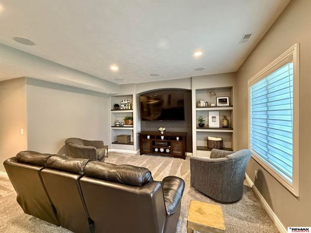 9400 S 29th Street, Lincoln, NE 68516