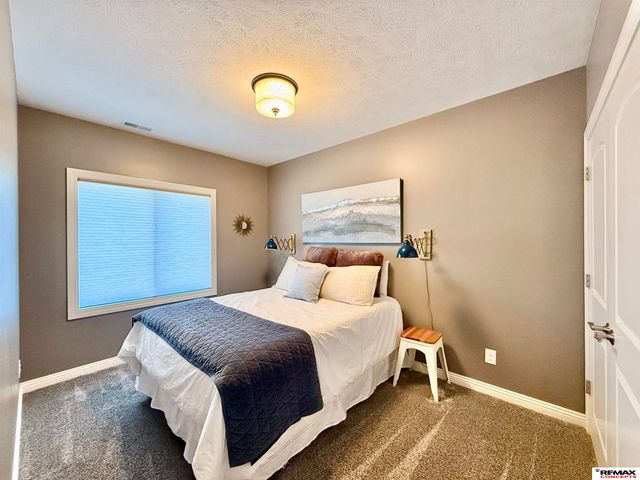 9400 S 29th Street, Lincoln, NE 68516