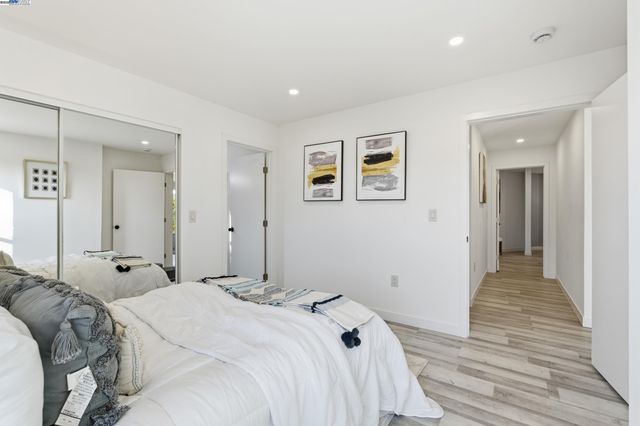 5729 Bancroft Ave, Oakland, CA 94605