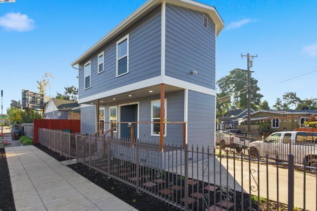 5729 Bancroft Ave, Oakland, CA 94605