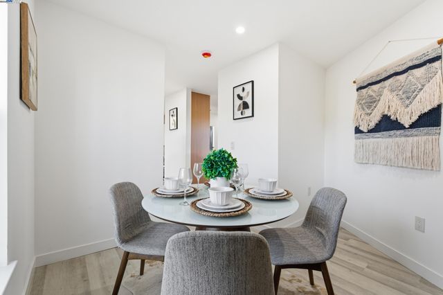 5729 Bancroft Ave, Oakland, CA 94605