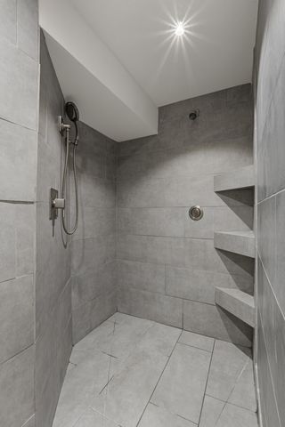 3325 Dumas Dr, Nashville, TN 37211