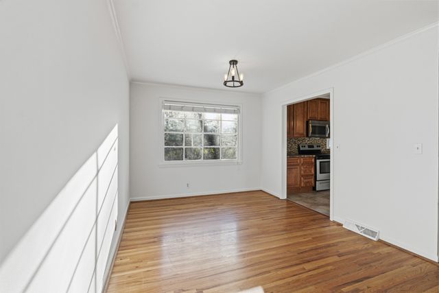 3325 Dumas Dr, Nashville, TN 37211