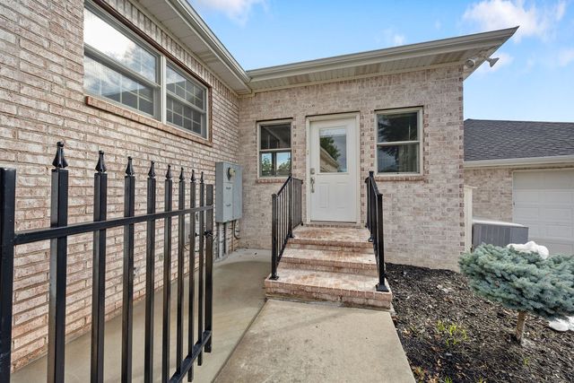 6272 Wells Circle, Springdale, AR 72762