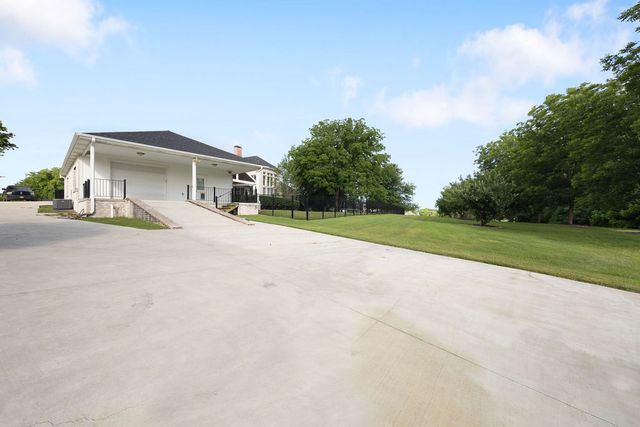 6272 Wells Circle, Springdale, AR 72762
