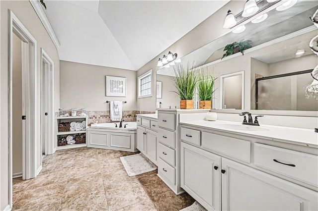 8502 NE 102nd Terrace, Kansas City, MO 64157