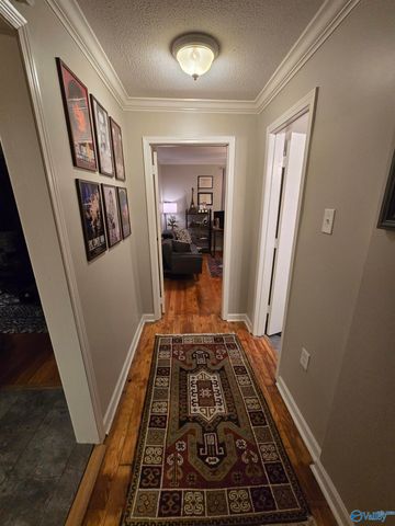 410 Mccullough Avenue, Huntsville, AL 35801