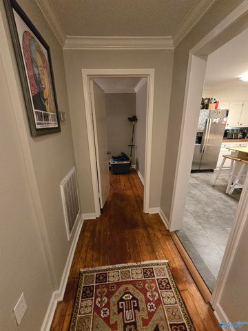 410 Mccullough Avenue, Huntsville, AL 35801