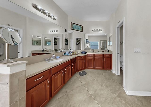 1808 BONITA BLUFF COURT, Ruskin, FL 33570