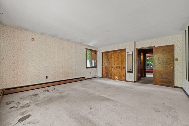 59 Hally Rd, Lowell, MA 01854