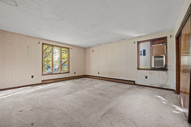 59 Hally Rd, Lowell, MA 01854