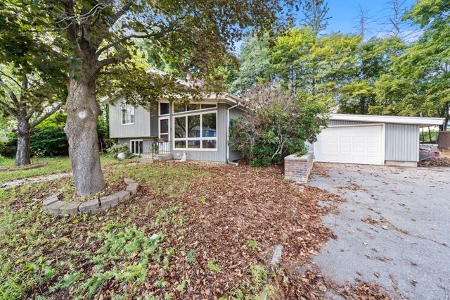 59 Hally Rd, Lowell, MA 01854
