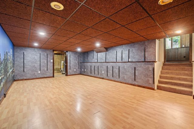 59 Hally Rd, Lowell, MA 01854