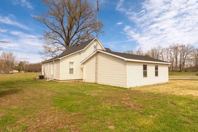 15016 Harmony Church Road, West Frankfort, IL 62896