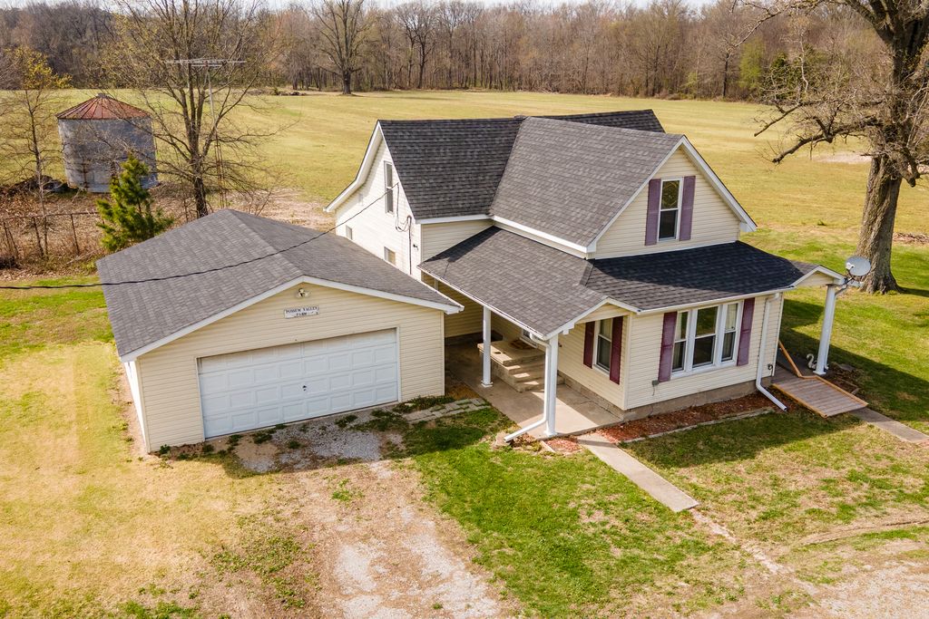 15016 Harmony Church Road, West Frankfort, IL 62896