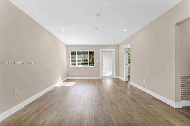 11919 NE 8th av, Biscayne Park, FL 33161