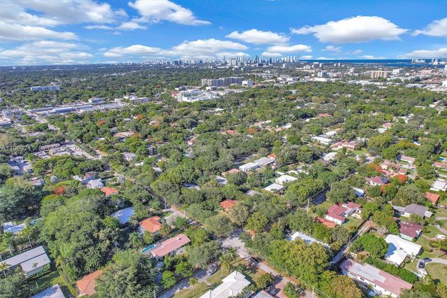 11919 NE 8th av, Biscayne Park, FL 33161