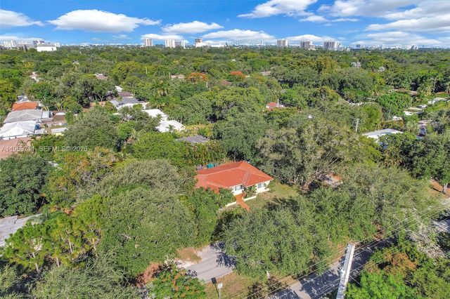 11919 NE 8th av, Biscayne Park, FL 33161