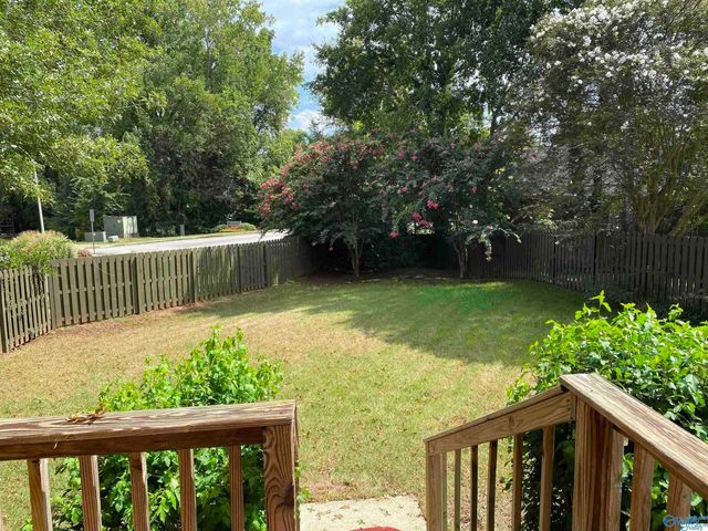 524 Sussex Drive, Huntsville, AL 35824