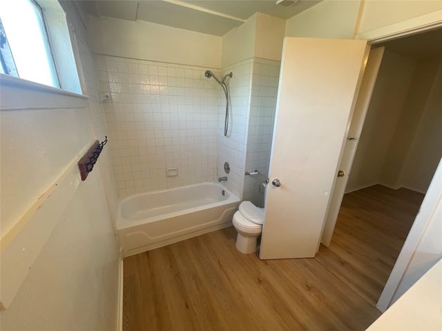 11041 Albury Drive, Houston, TX 77096
