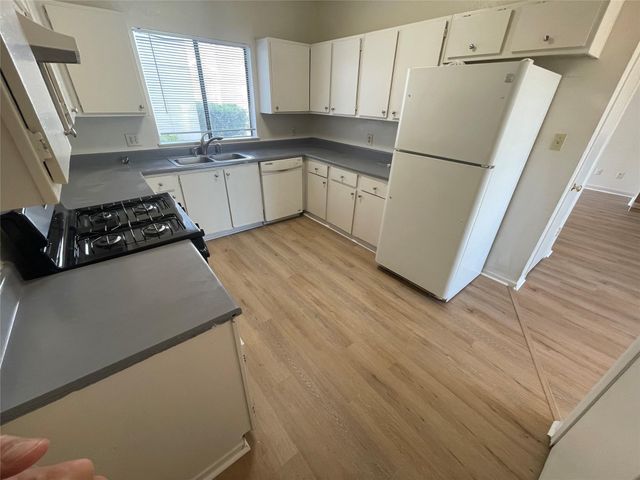 11041 Albury Drive, Houston, TX 77096