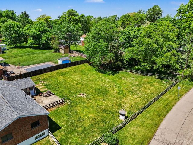 2032 Arrowood Place, Springfield Twp., OH 45231