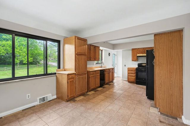 2032 Arrowood Place, Springfield Twp., OH 45231