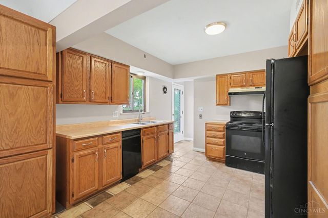 2032 Arrowood Place, Springfield Twp., OH 45231