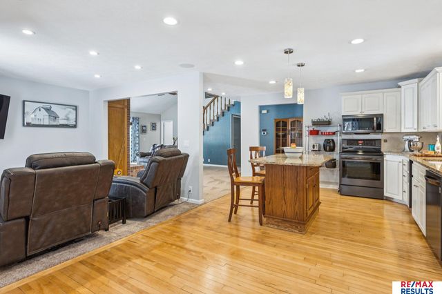 5796 County Road 40, Fort Calhoun, NE 68023