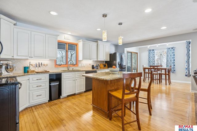 5796 County Road 40, Fort Calhoun, NE 68023