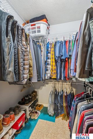 5796 County Road 40, Fort Calhoun, NE 68023