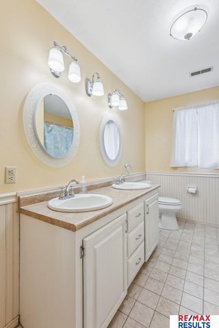 5796 County Road 40, Fort Calhoun, NE 68023