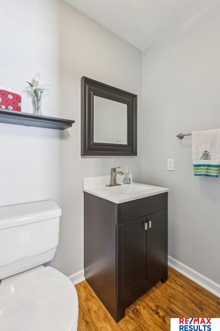 5796 County Road 40, Fort Calhoun, NE 68023